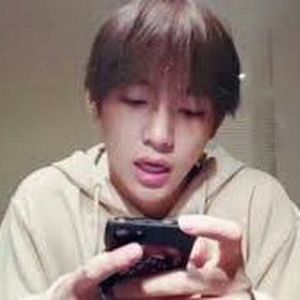 Meet your Posher, Miss